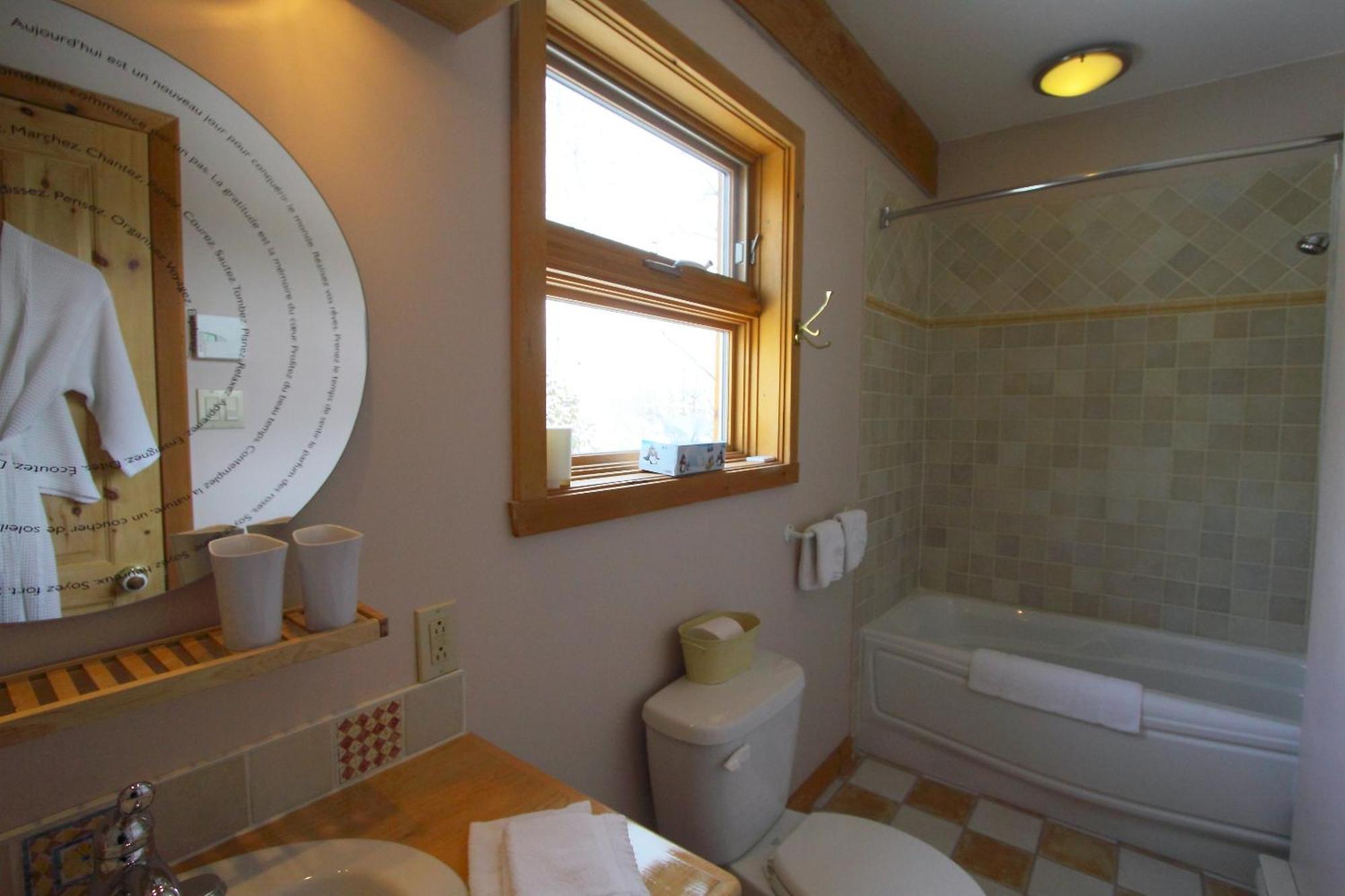 Escale Du Nord Bed and Breakfast Mont-Tremblant Buitenkant foto